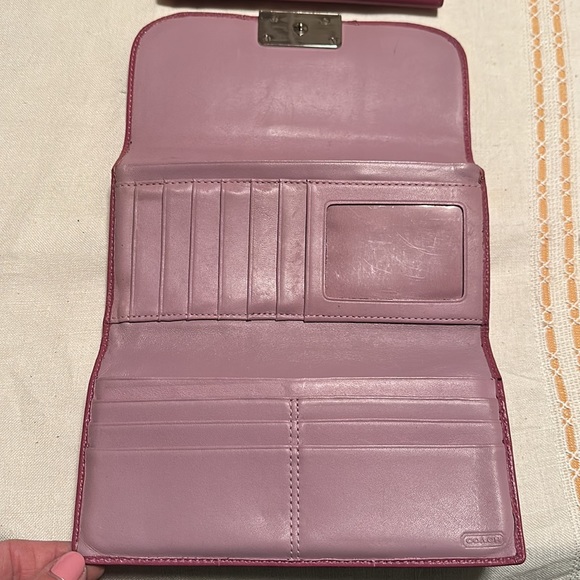 Coach Wallet - Picture 4 of 5